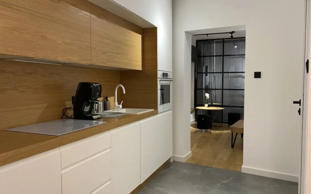 Main Square Apartments - LoftAffair