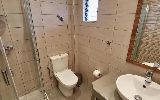 Alexandra Apartment 13