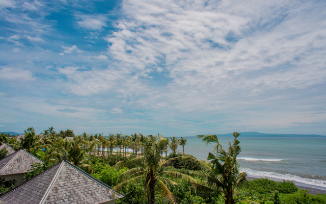 Komaneka at Keramas Beach