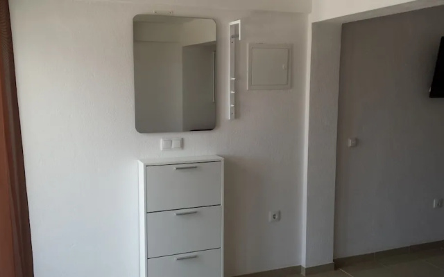 Apartment Misel With Bedrooms With Terrace and sea View