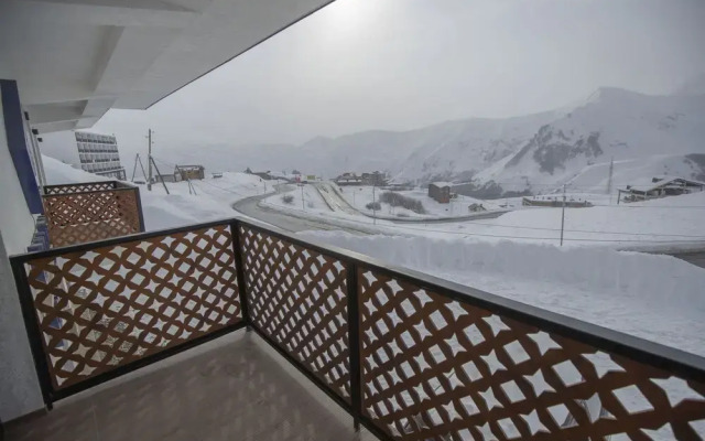 Snow Rooms Hotel