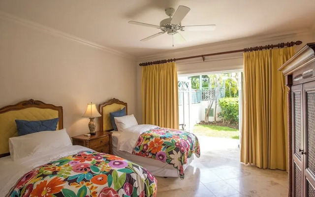 'sweet Dream' Villa w/ Private Pool in Sugar Hill!