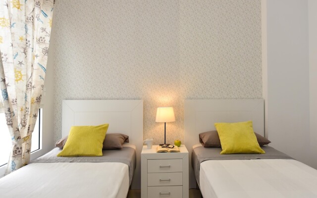 Modern and New Apartment in Arinaga Playa 1A