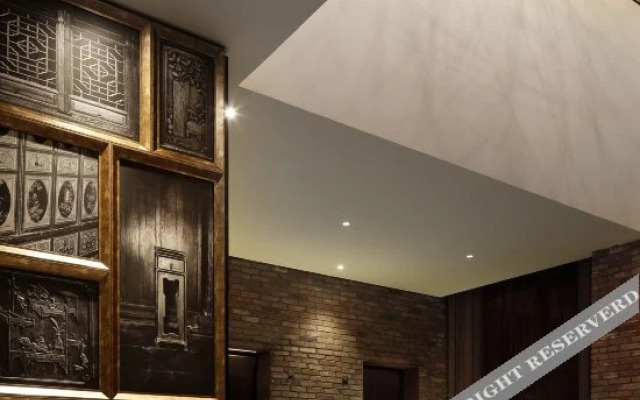 Ease House Hotel