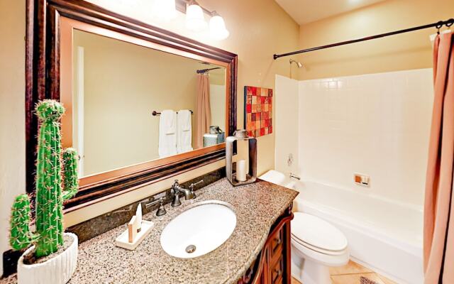 E Sandia Circle - 5 Br Home