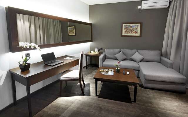 Amanuba Hotel & Resort Rancamaya