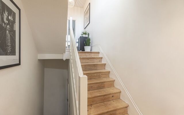 JOIVY Deluxe 2bed apartment with terrace