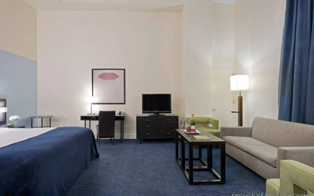 The Chemists’ Club Hotel