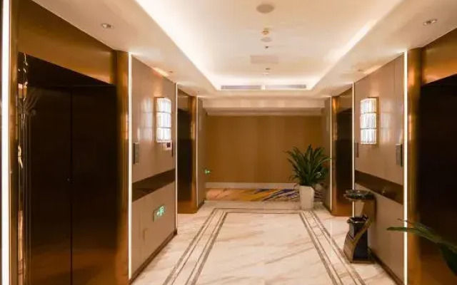 Vienna International Hotel (Jingmen Shenzhen Avenue Branch)