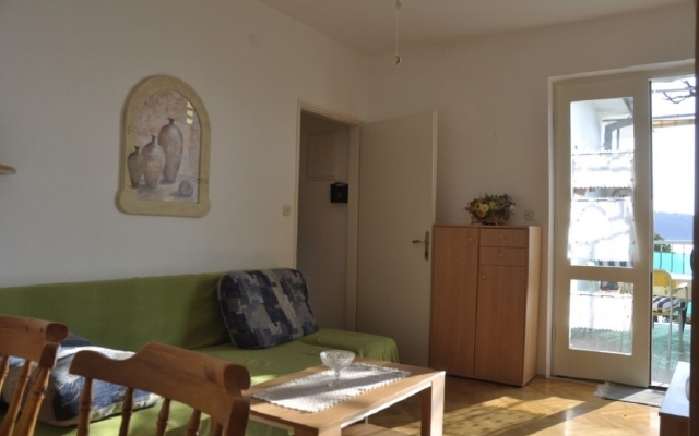 Apartment Petar - 6m from the sea: A3 Barbat, Island Rab