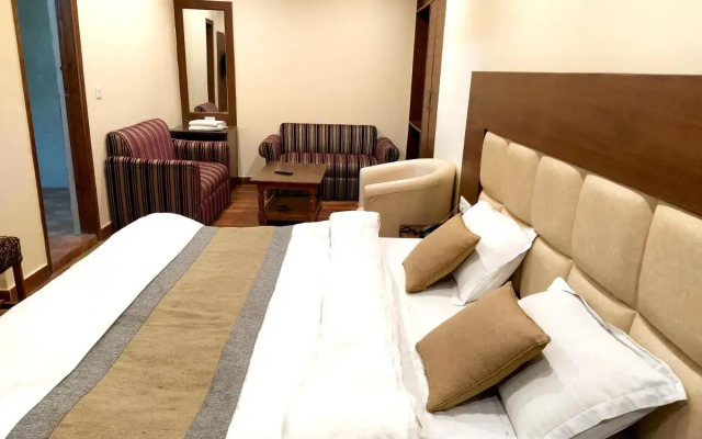 Hotel Samrat | On Mall Road with complimentary Parking