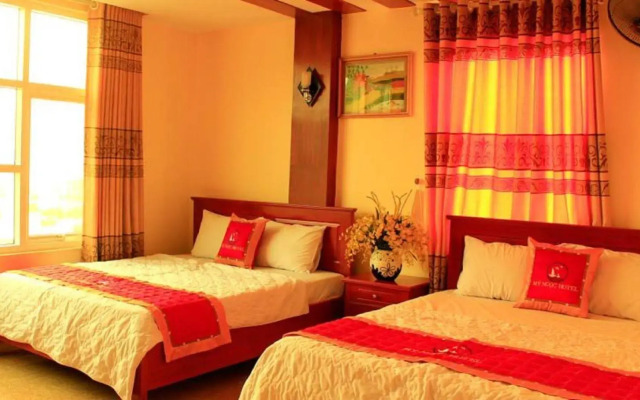 My Ngoc Hotel Catba