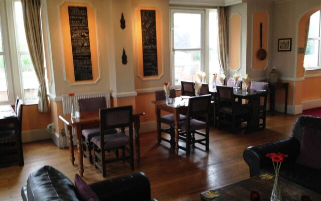 3 Tuns Coaching Inn