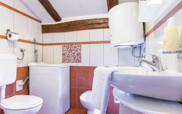 Jadranka - Free Parking - SA1