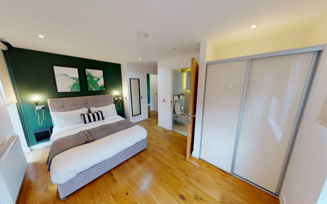 Quay Apartments Manchester