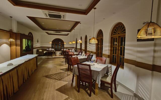 Esha Heritage Inn