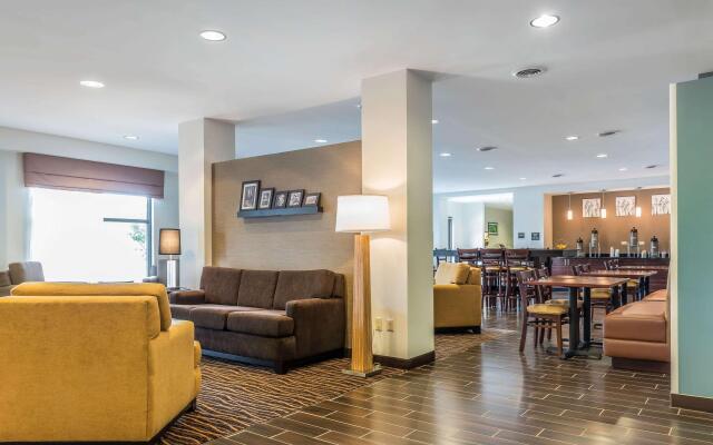 Sleep Inn & Suites Cumberland - LaVale