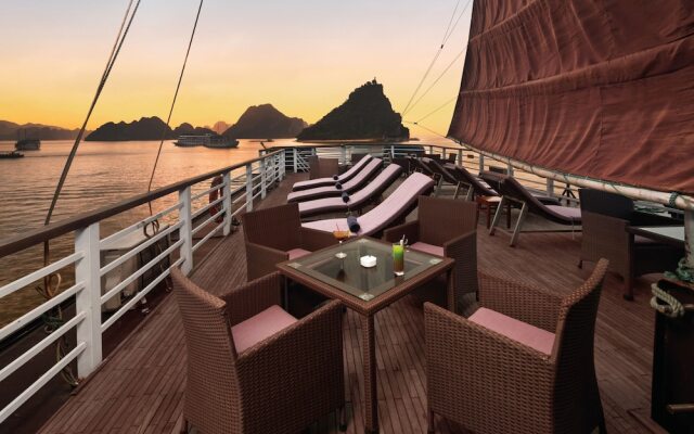 Le Journey Cruise Ha Long Bay
