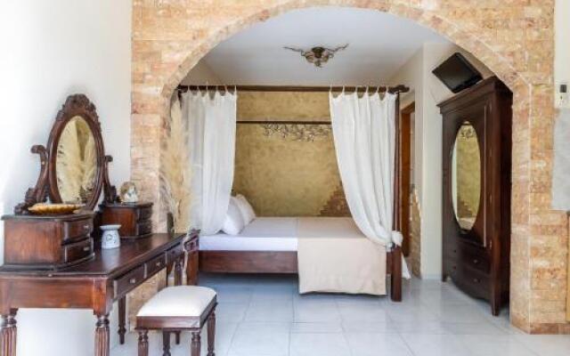 Yianna Cottage Studios