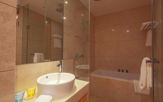 Qingdao Majesty Mansion Hotel