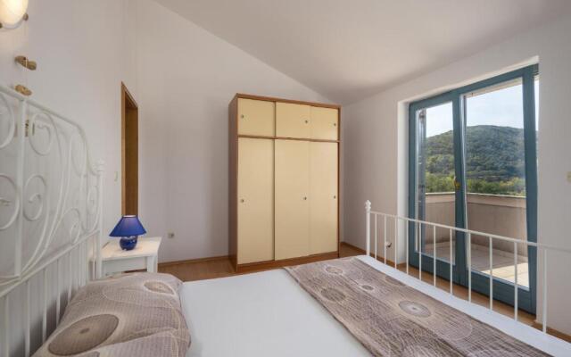 Apartments Lapida