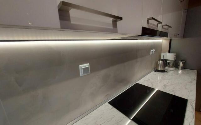Veria Panorama Luxury Suite with Garden 2