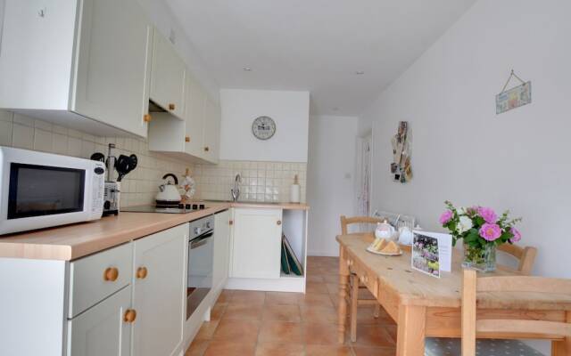 Romantic 1-bedroom Holiday Home in Goudhurst With Garden
