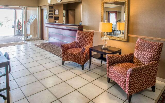 Wingate by Wyndham Pittsburgh/New Stanton