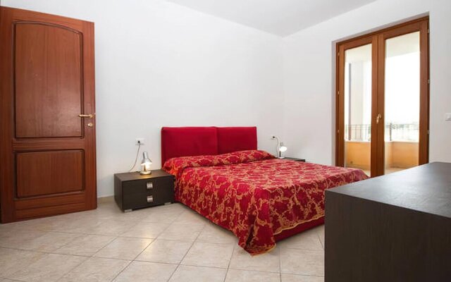 Amazing Apartment in Alghero With 3 Bedrooms and Wifi