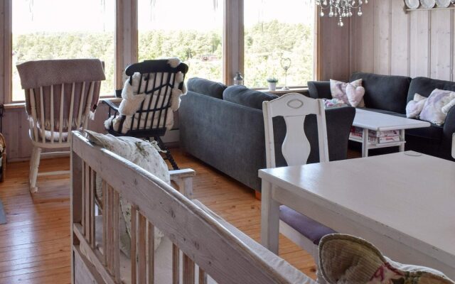 8 Person Holiday Home in Berg