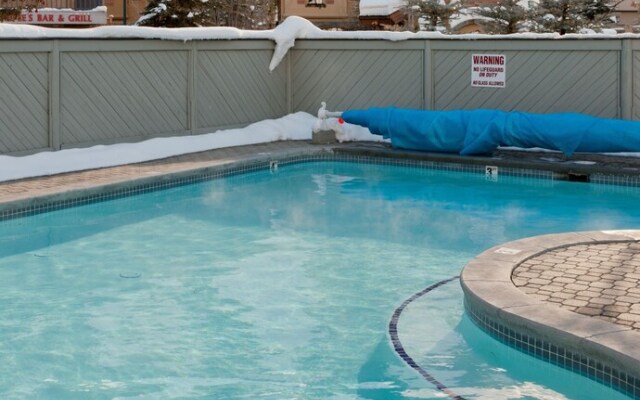 Greyhawk 10 - 2 Br Condo