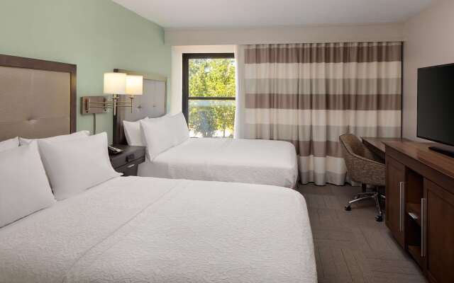 Hampton Inn & Suites Nashville-Airport