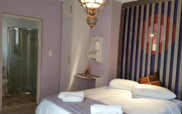 LekkeRus Guest House