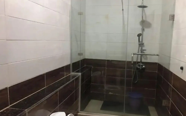 Vichi Gates Hotel