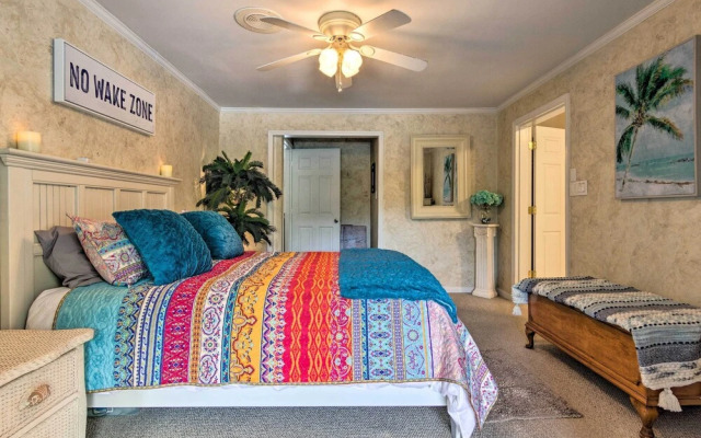 'paradise Lakehouse' in Hickory w/ Dock & Views!