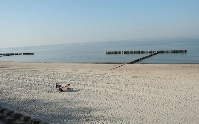 Apartment in Dziwnowek With Sea View