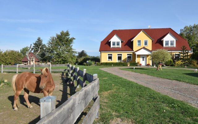 Cozy Apartment in Kühlungsborn near Golf Course