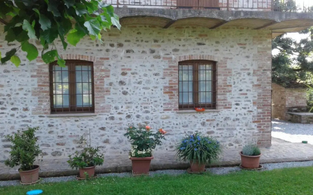 Cascina Stralla