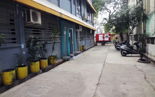 Hotel Shrimmaya