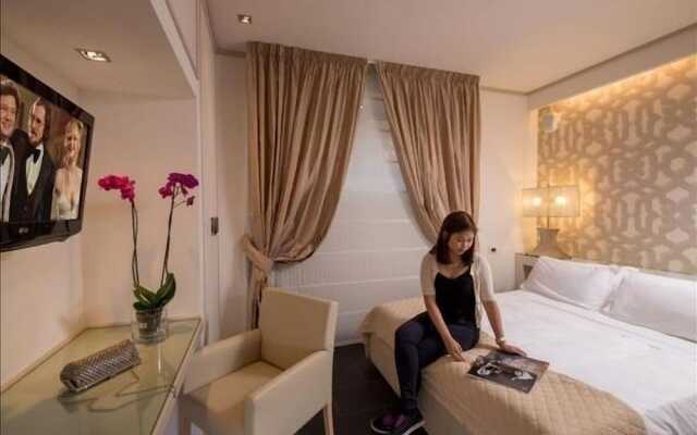 Roma Dreaming ApartHotel