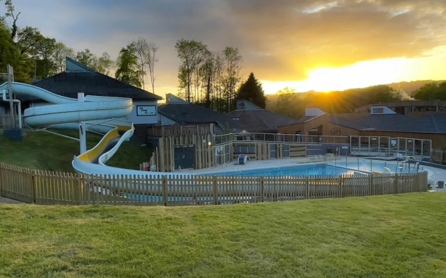 Lodge 60 - Hazel Bank