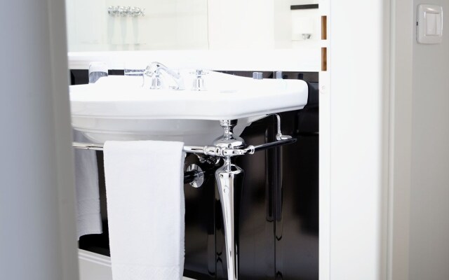 Hotel Riviera & Maximilians