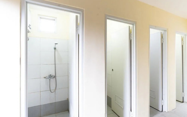 RedDoorz Hostel @ Dago 2