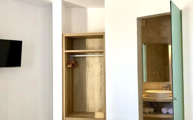 Aperanto Suites