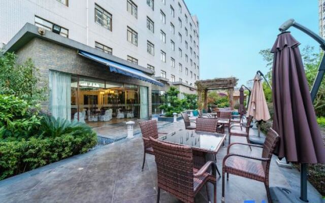 Run Hua Si Ji Hotel
