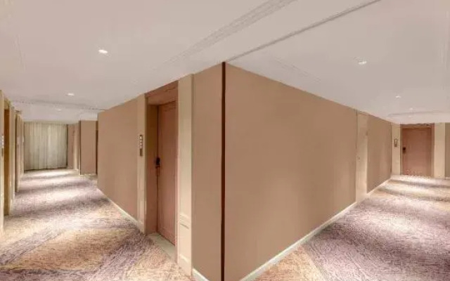 Vienna Hotel (Tianjin Olympic Sports Center Water Park)