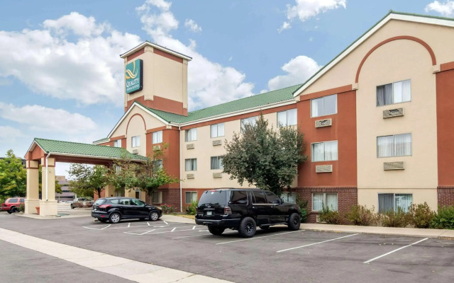 Quality Inn & Suites Lakewood - Denver Southwest