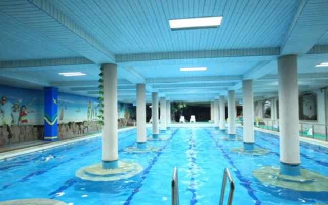 Dongfang Hotel
