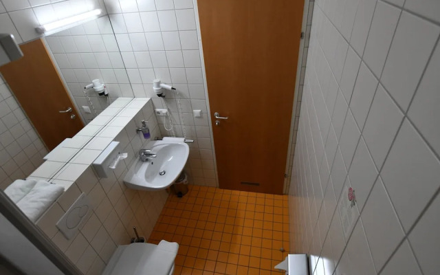 RoomRent55