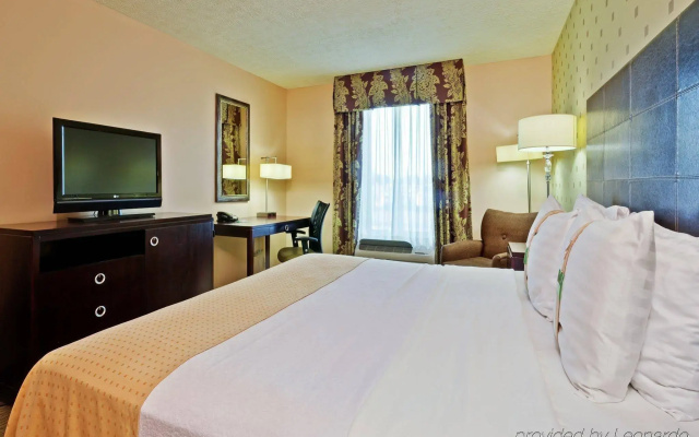 Holiday Inn Bloomington-University Area by IHG